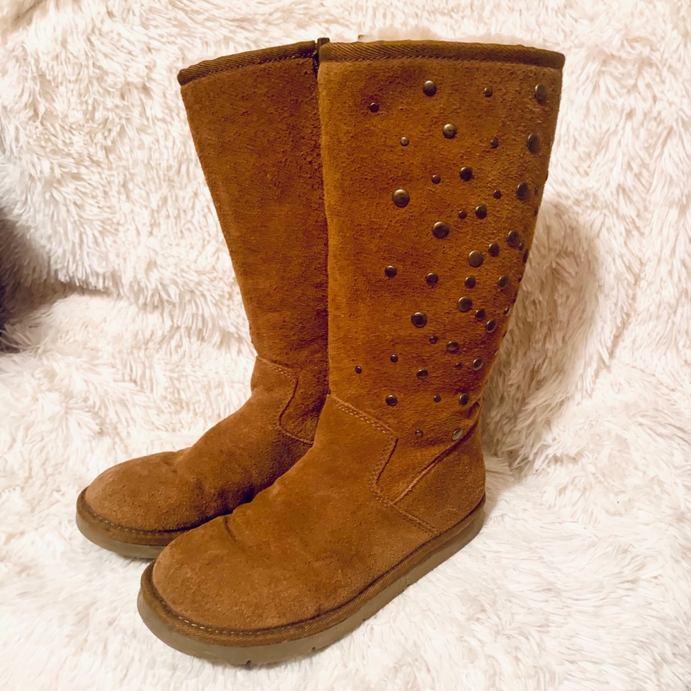 Authentic Zip-up Ugg boots with gold studs